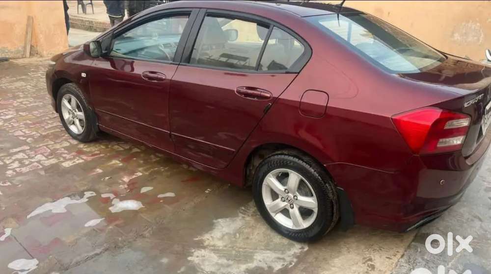 Honda City Sept' 2012 Petrol Well Maintained With Both Orignal Key