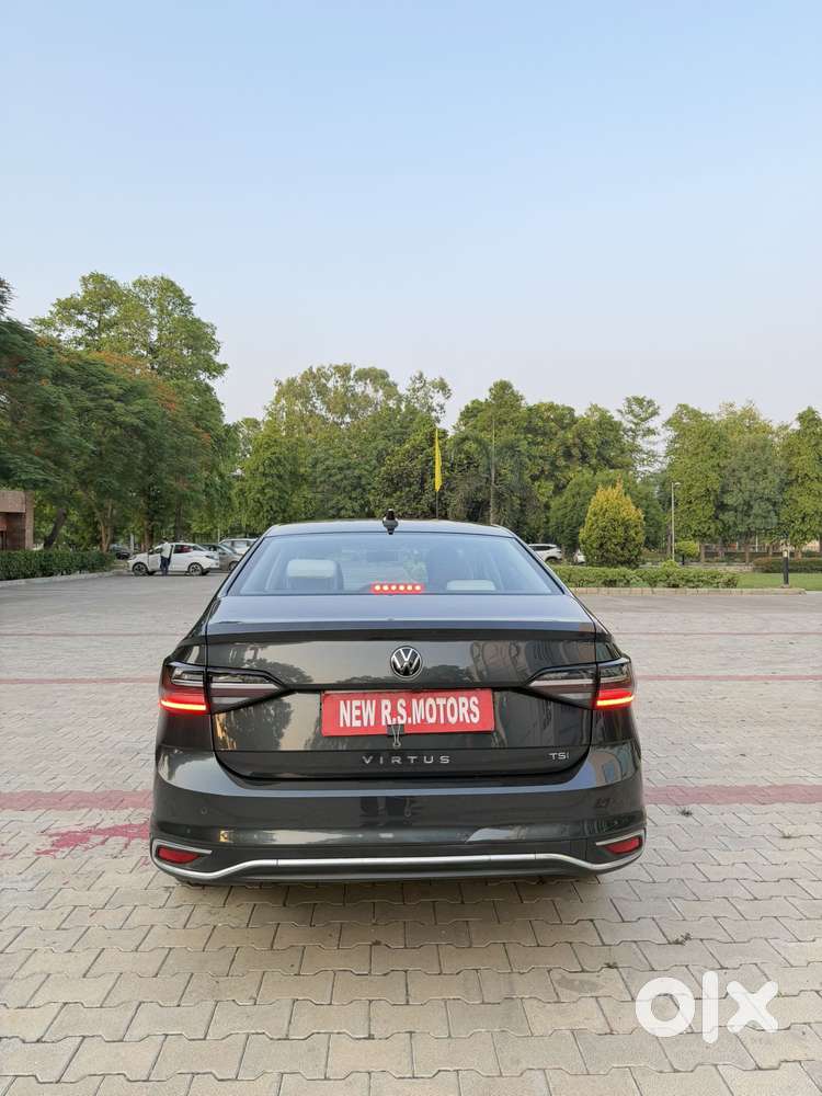 Volkswagen Virtus Highline Plus 1.0 Tsi At, 2024, Petrol