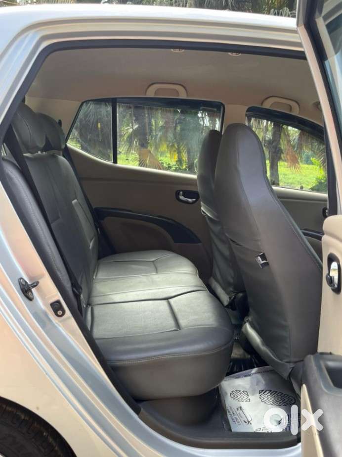Hyundai I10 Sportz At, 2011, Petrol