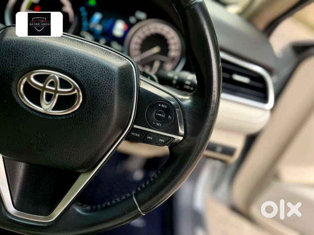Toyota Camry Hybrid, 2022, Petrol