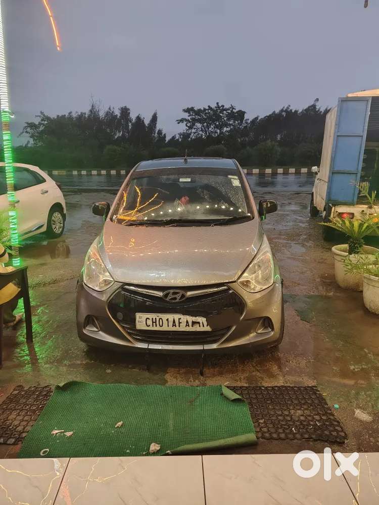 Hyundai Eon Magna 2012
