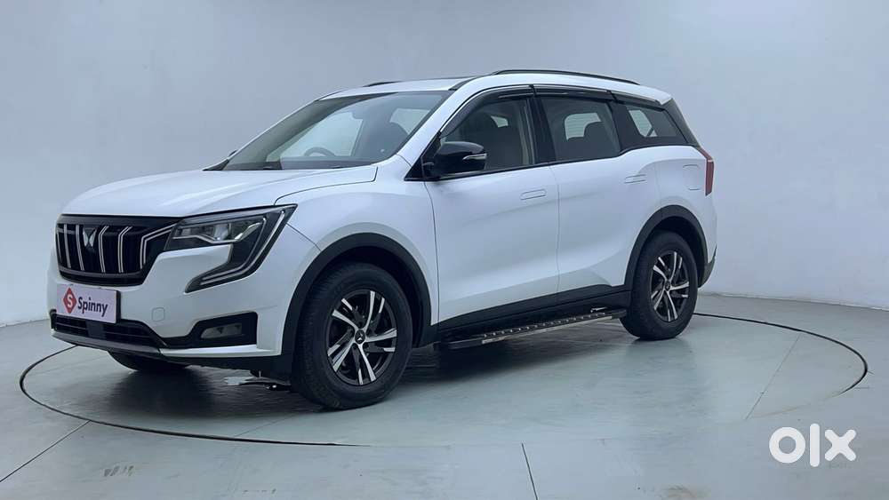 Mahindra Xuv700 2.0 Ax 5 Petrol Mt 7 Str, 2022, Petrol