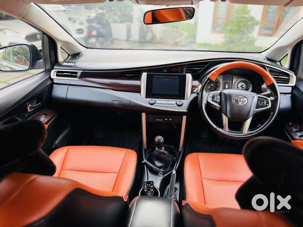 Toyota Innova Crysta 2.4 Vx Mt, 2017, Diesel