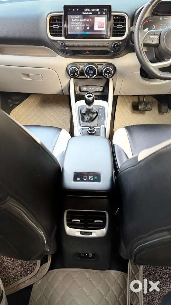 Hyundai Venue 1.0 Turbo Dct( Petrol Automatic)sx O Dual Tone