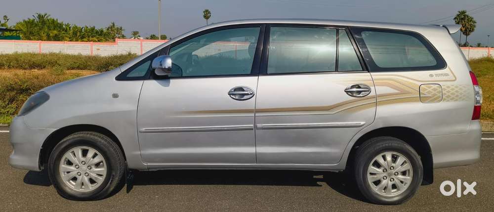 Toyota Innova 2.5 V 7 Str, 2010, Diesel