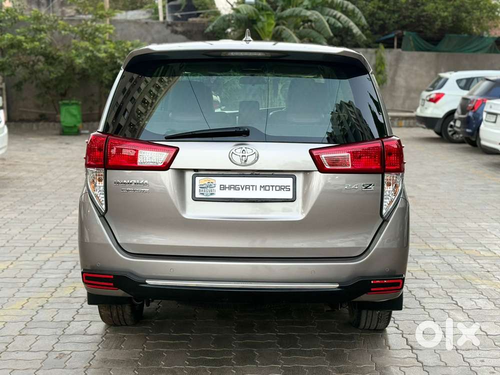 Toyota Innova Crysta 2.4zx Automatic, 2022, Diesel