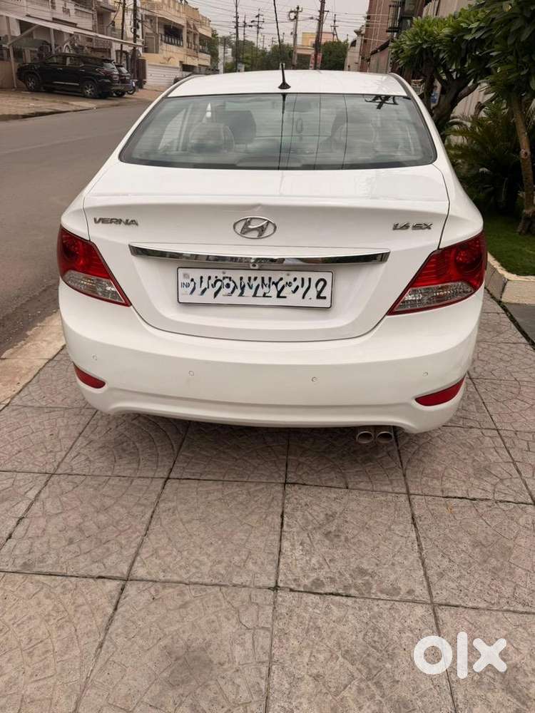 Reliable Hyundai Verna Petrol 2013