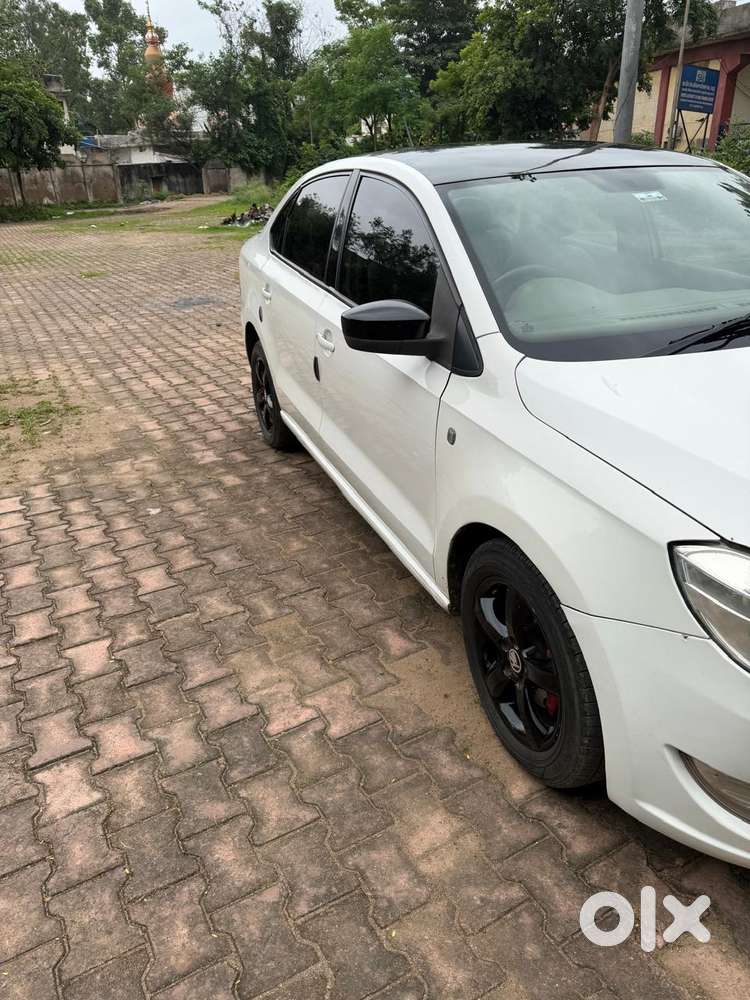 Skoda Rapid 1.6 Ambition Plus Mpi, 2015, Diesel