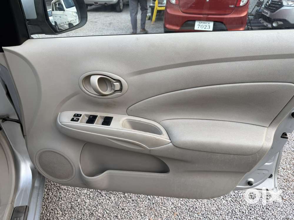 Nissan Sunny 2014-2016 Xl, 2011, Petrol