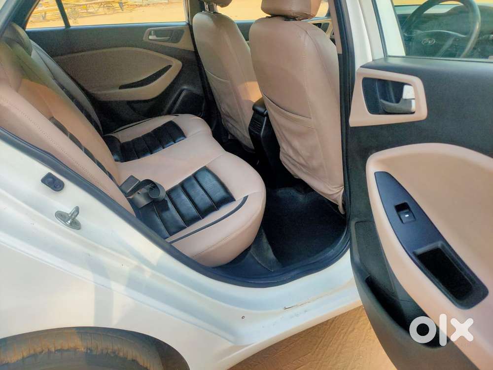 Hyundai Elite I20 Sportz (o) 1.4, 2015, Diesel