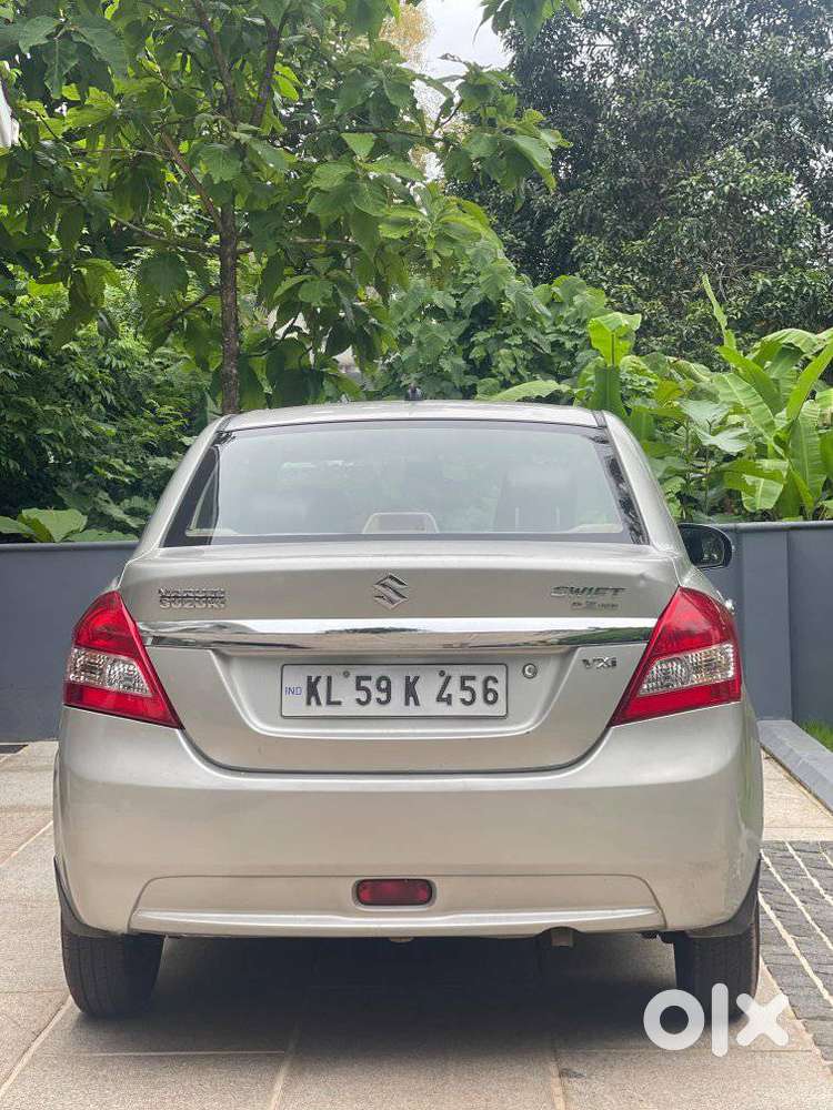 Maruti Suzuki Swift Dzire Vxi Optional, 2014, Petrol