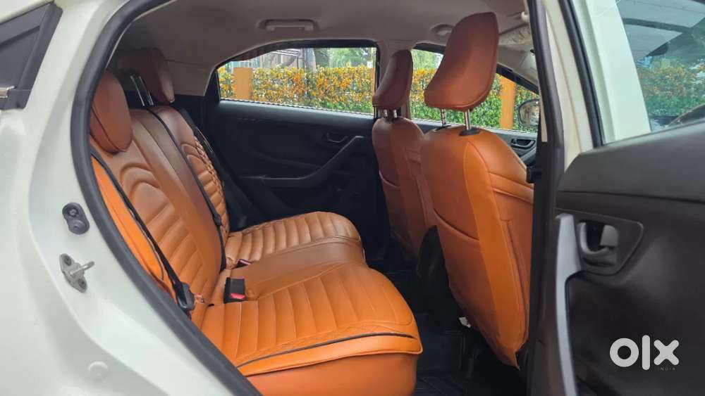 Tata Nexon, 2025, Petrol