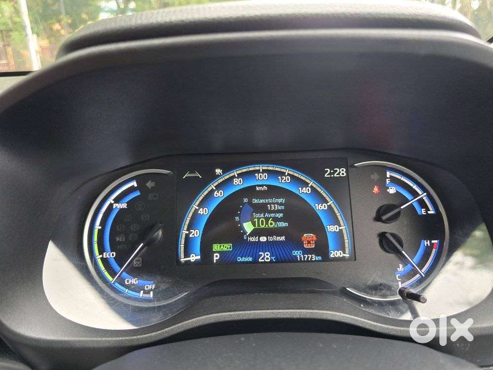 Toyota Innova Hycross 2.0 Zx (o) Hybrid 7 Str, 2024, Petrol