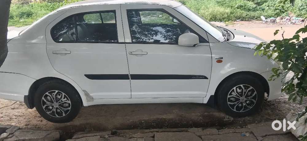 Maruti Suzuki Dzire Tour 2017