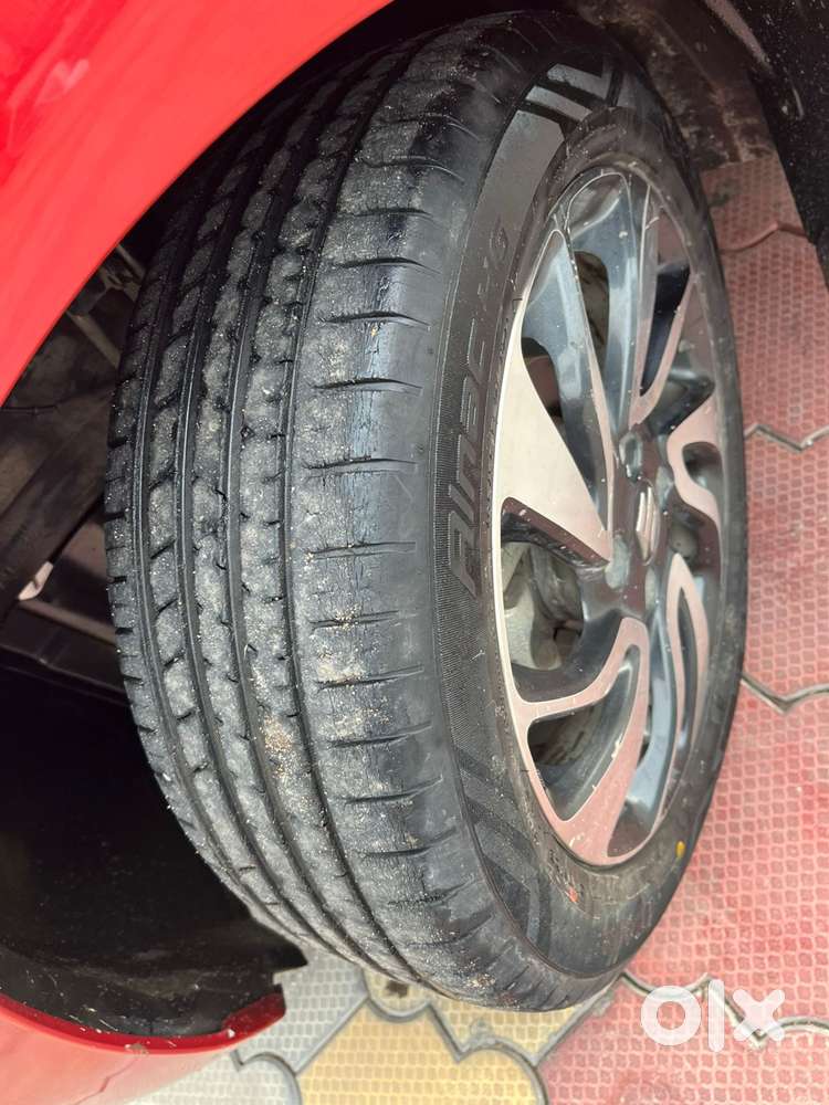 Maruti Suzuki Baleno 1.2 Zeta At, 2020, Petrol