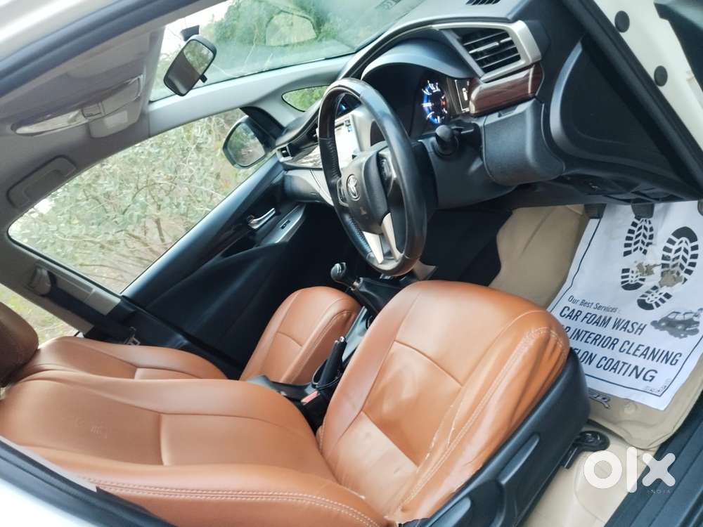 Toyota Innova Crysta 2.4 V 8 Str, 2016, Diesel