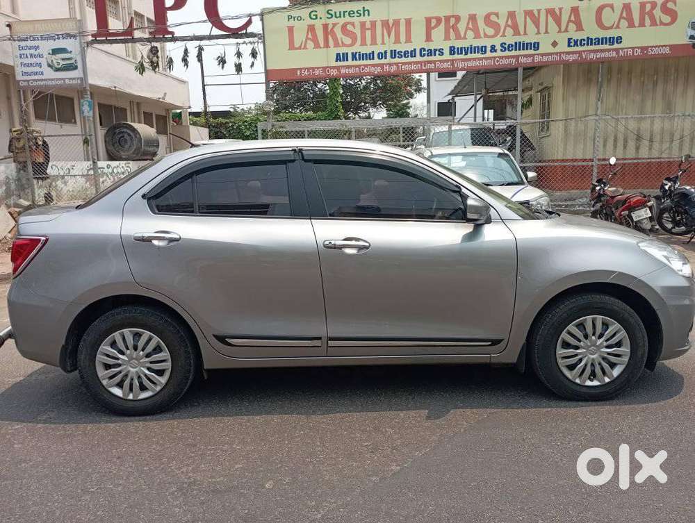 Maruti Suzuki Dzire 1.2 Vxi, 2022, Petrol