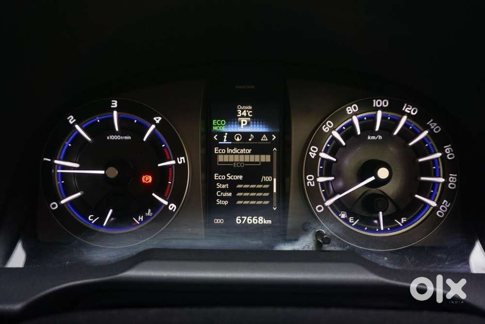 Toyota Innova Crysta 2.8 Z, 2016, Diesel