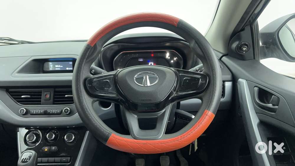 Tata Nexon 1.2 Revotron Xm, 2023, Petrol