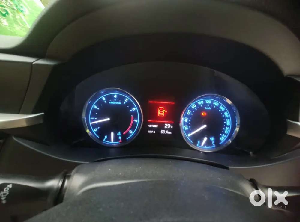 Toyota Corolla Altis 2015