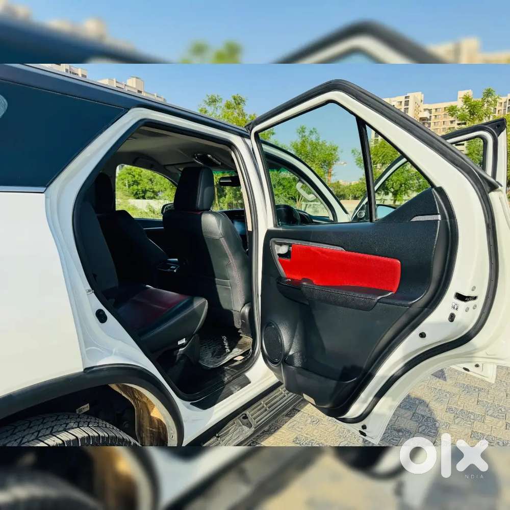 Toyota Fortuner Legender 2024 Diesel 30000 Km Driven