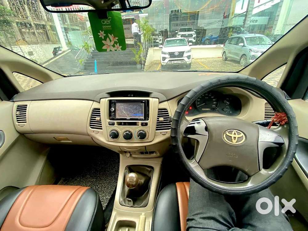 Toyota Innova 2.5 Vx 7 Seater Bs Iv, 2012, Diesel