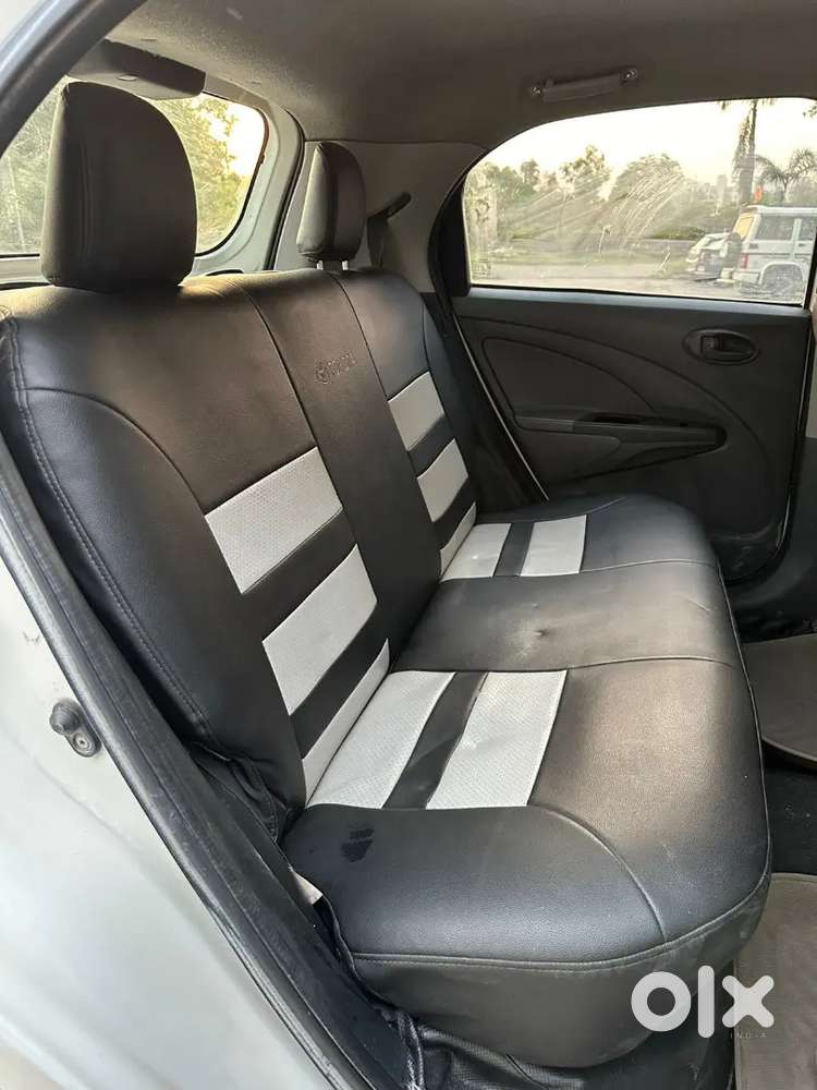 Toyota Etios Liva 2013 Petrol Well Maintained