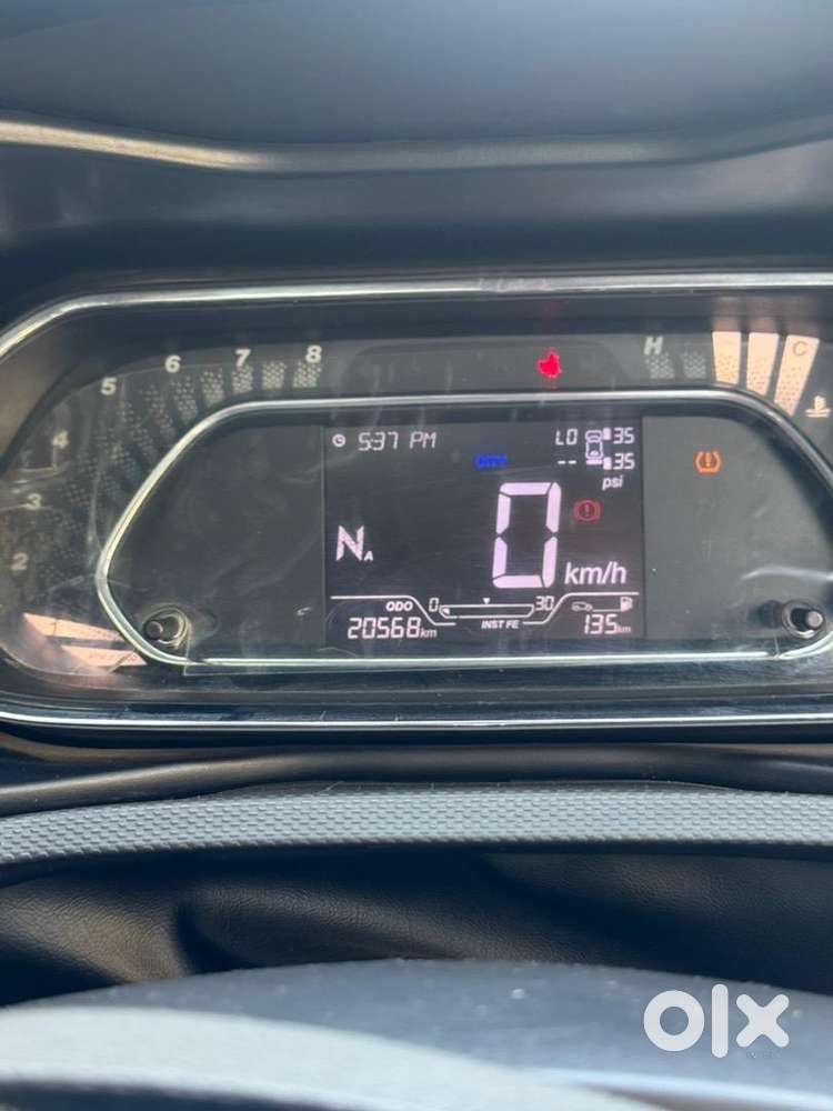 Tata Nexon 2022 Petrol, Less Driven, With Sunroof & Apple Carplay & Ap