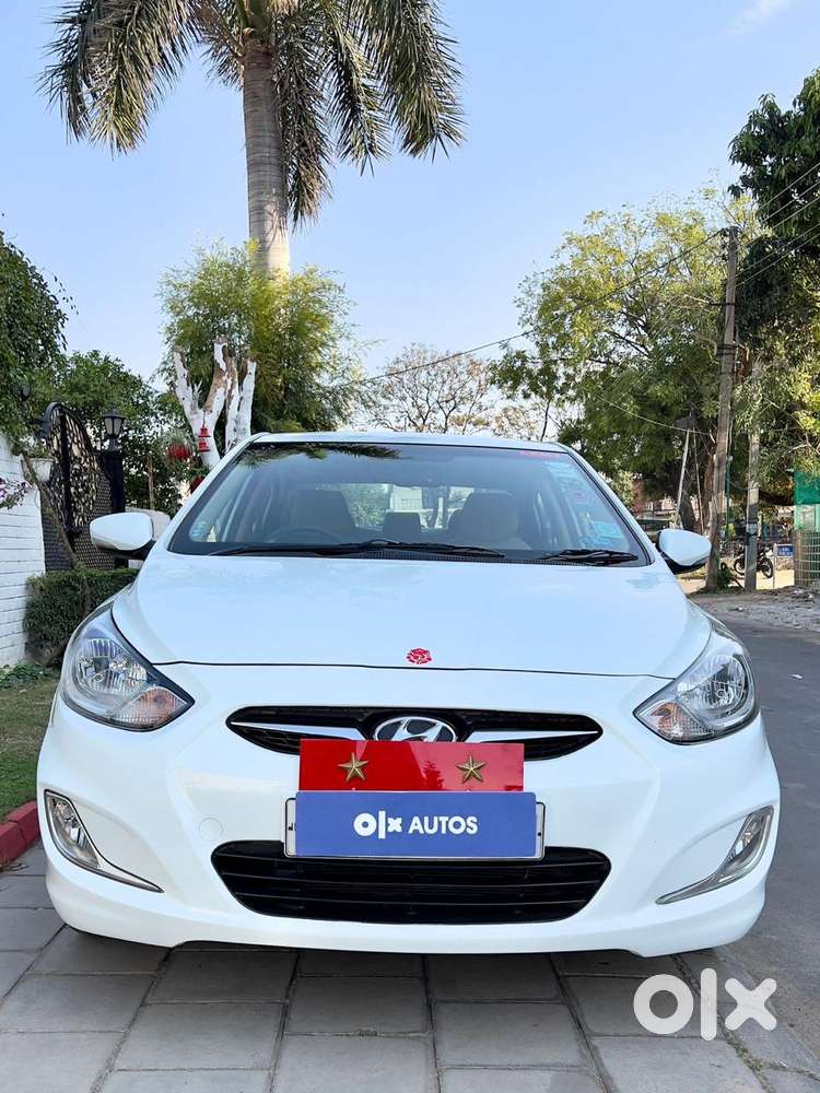 Hyundai Fluidic Verna 1.6 Vtvt Sx, 2012, Petrol