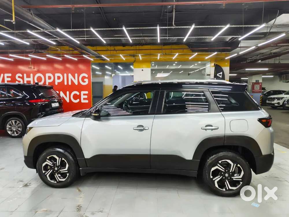 Maruti Brezza Zxi+ At Dual Tone