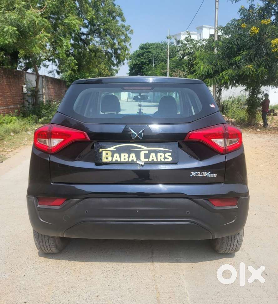 Mahindra Xuv300 W4, 2023, Petrol