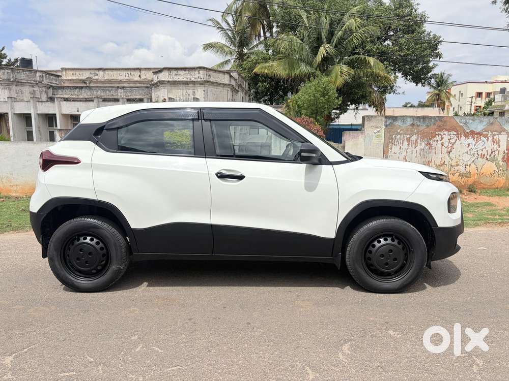 Tata Punch Creative, 2023, Petrol
