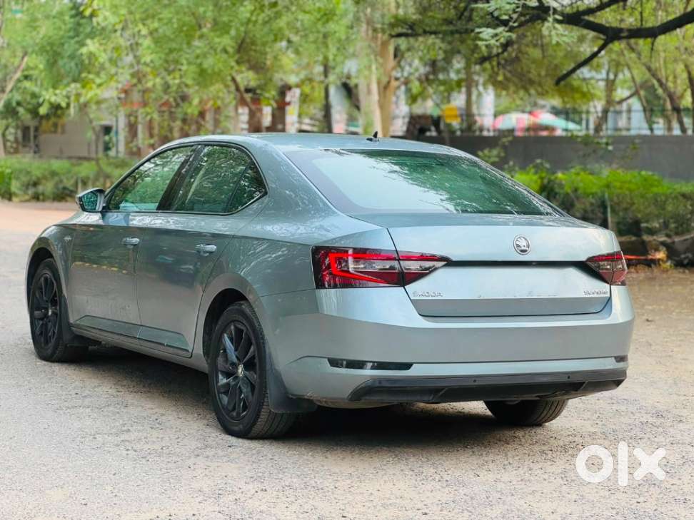 Skoda Superb 2.0 Tsi At L&k, 2018, Petrol