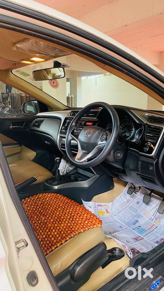 Honda City 1.5 V 2015