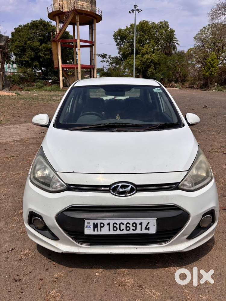 Car Hyundai Xcent 2015 Diesel Well Maintained