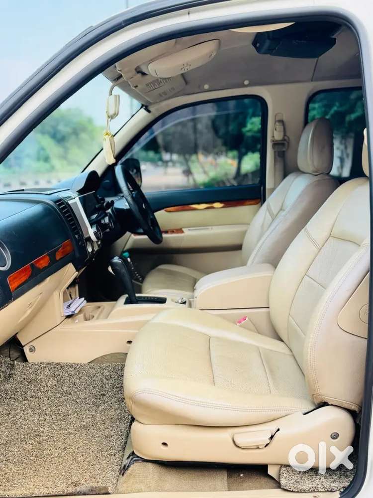 Ford Endeavour Diesel Limited 2012