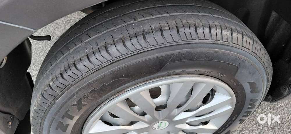 Maruti Suzuki Swift 1.2 Lxi (o), 2017, Petrol