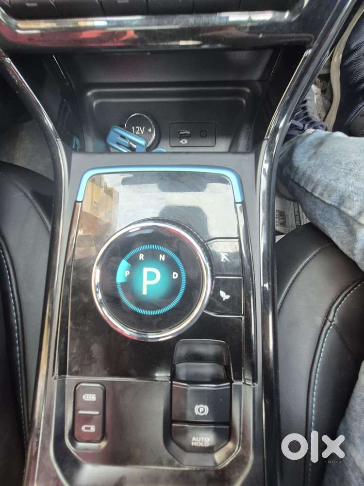 Tata Nexon Ev Max 3.3 Kw Xz Plus Lux Dark Edition, 2023, Electric