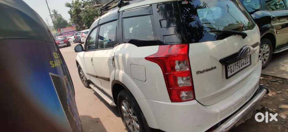 Mahindra Xuv500 2015 Diesel 122000 Km Driven