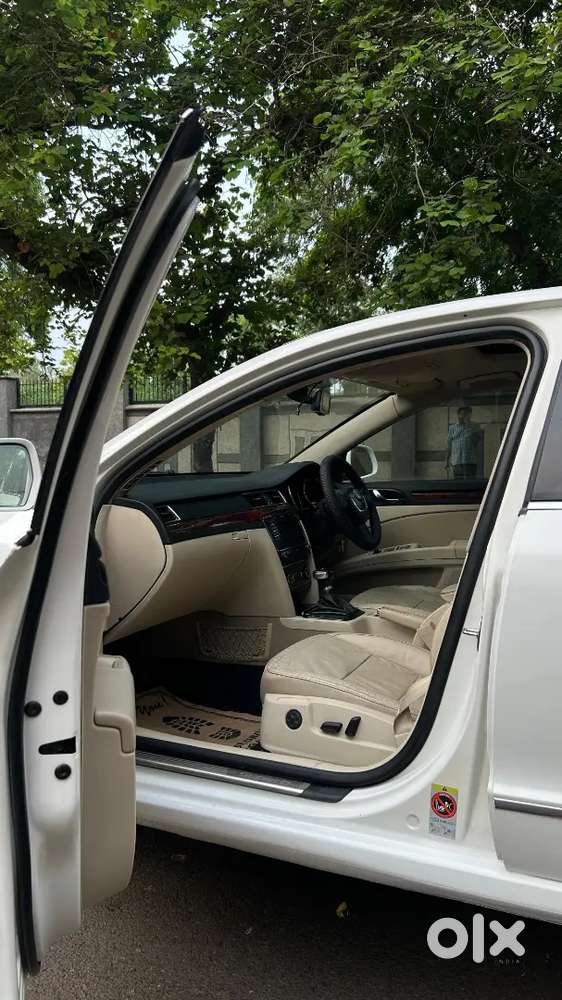 Skoda Superb 2013 Petrol Well Maintained