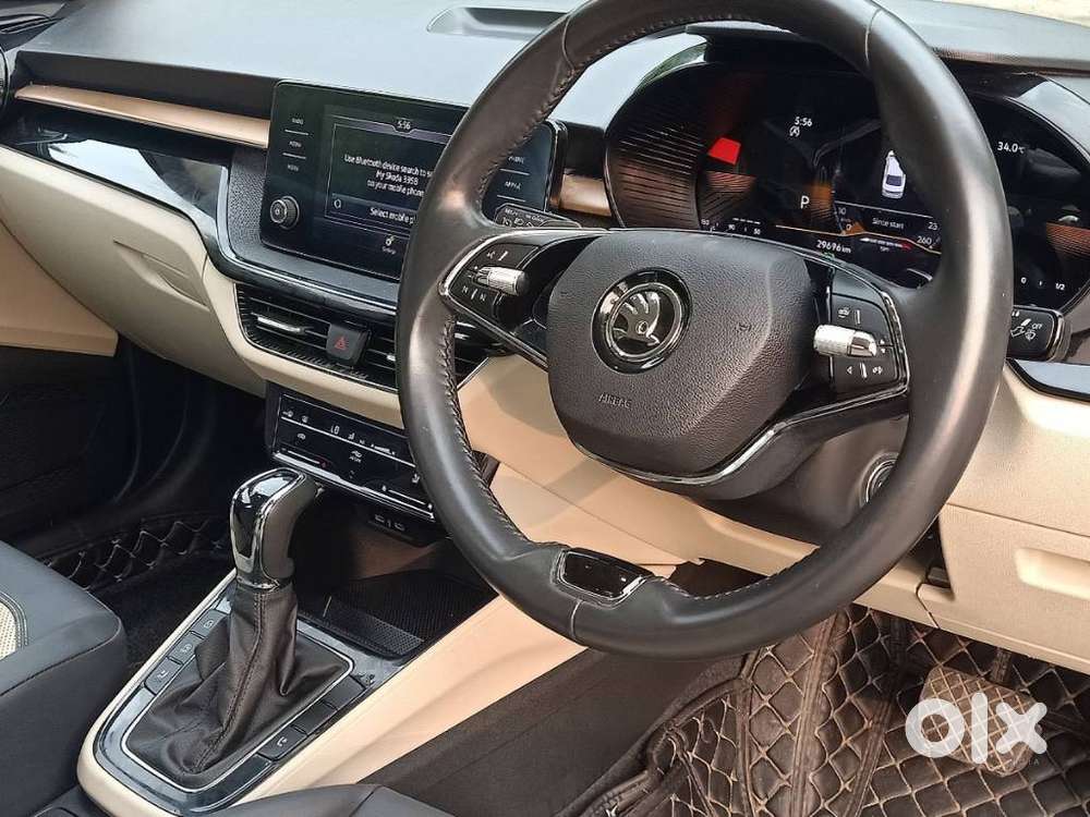 Skoda Slavia 1.0 Tsi Style At, 2024, Petrol