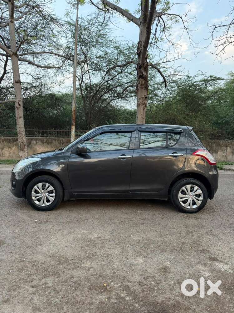 Maruti Suzuki Swift Lxi Optional-o, 2015, Cng & Hybrids