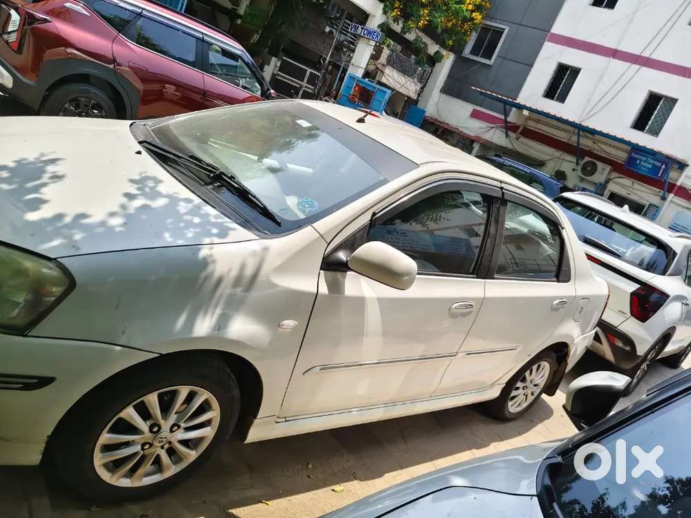 Toyota Etios Cross 2013 Petrol 110000 Km Driven