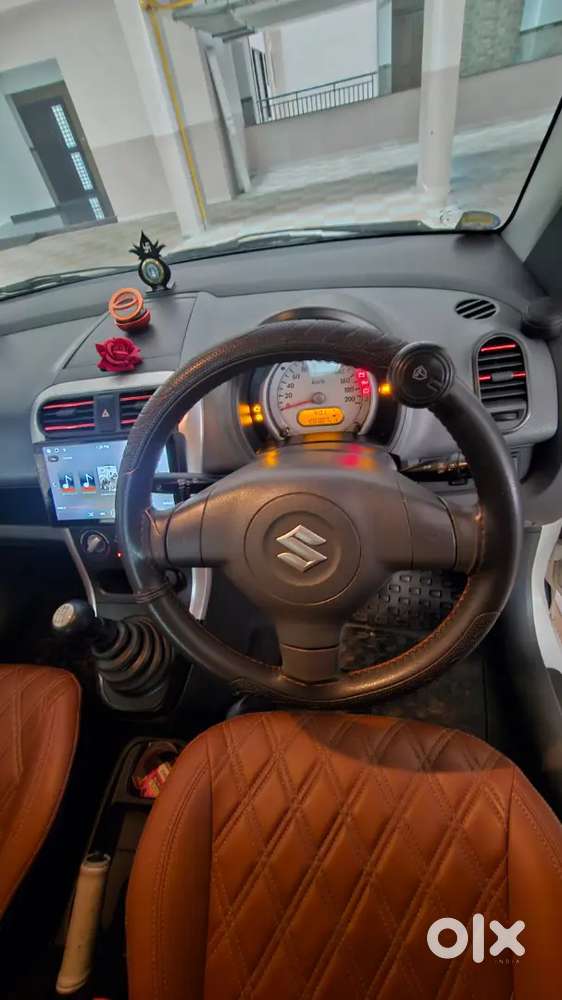 Maruti Ritz Lxi 2011