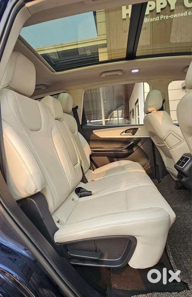 Mahindra Xuv700 2.2 Ax 7 Diesel At Luxury Pack Str, 2021, Diesel