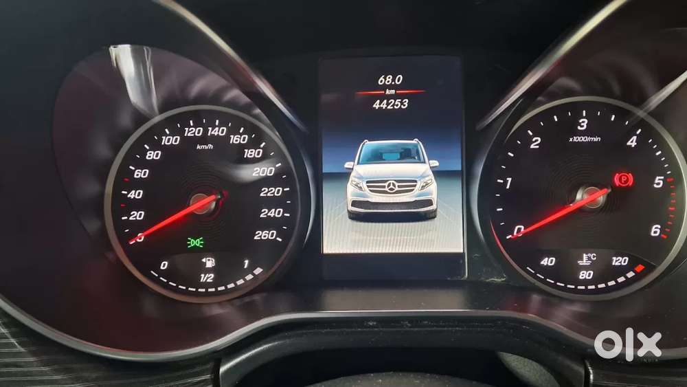 Mercedes-benz V-class 2.1 220 Expression Diesel At, 2019, Diesel