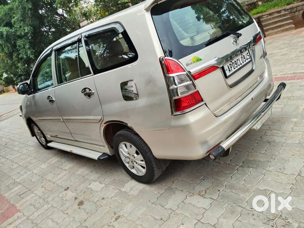 Toyota Innova 2.5 G (diesel) 8 Seater, 2012, Diesel