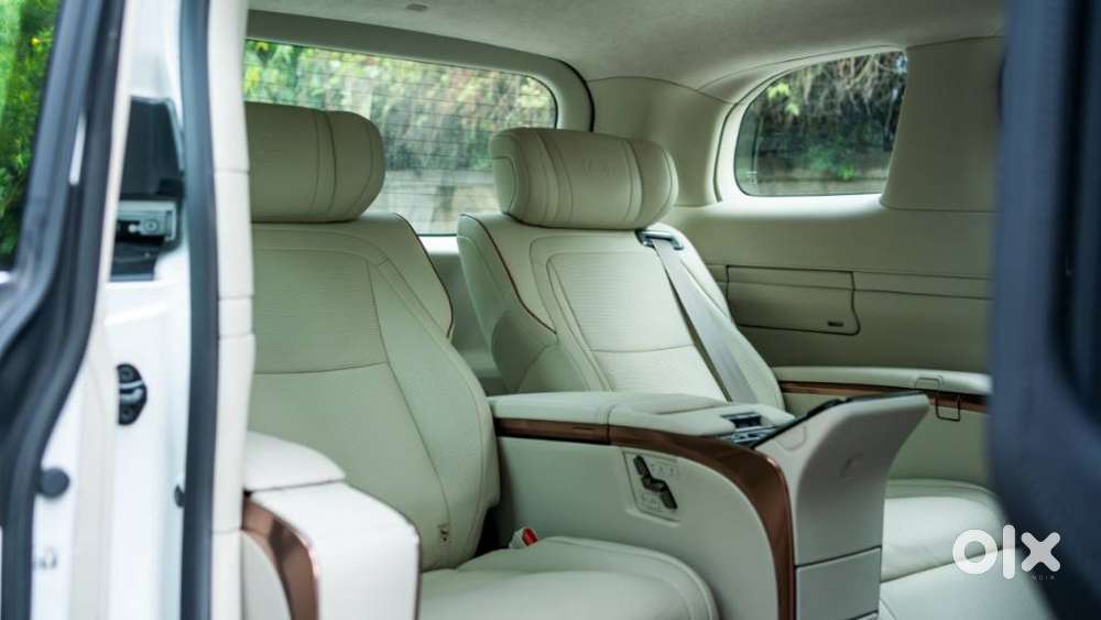 Lexus Lm 350h 4 Str Ultra Luxury, 2026, Petrol