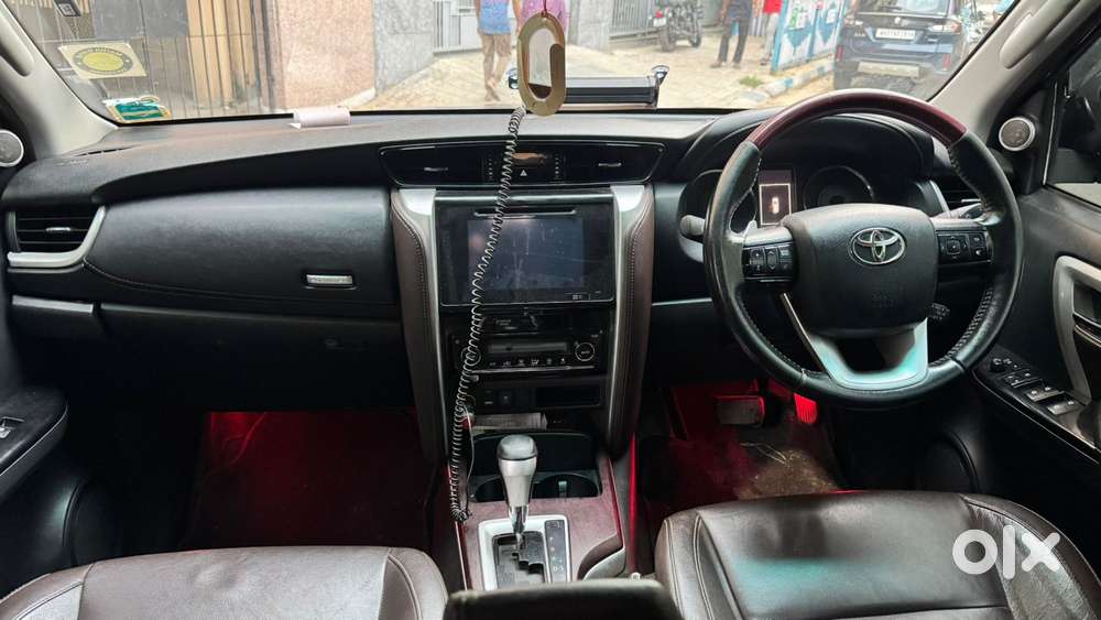 Toyota Fortuner 2.8 At Celebratory Edition, 2016, Diesel