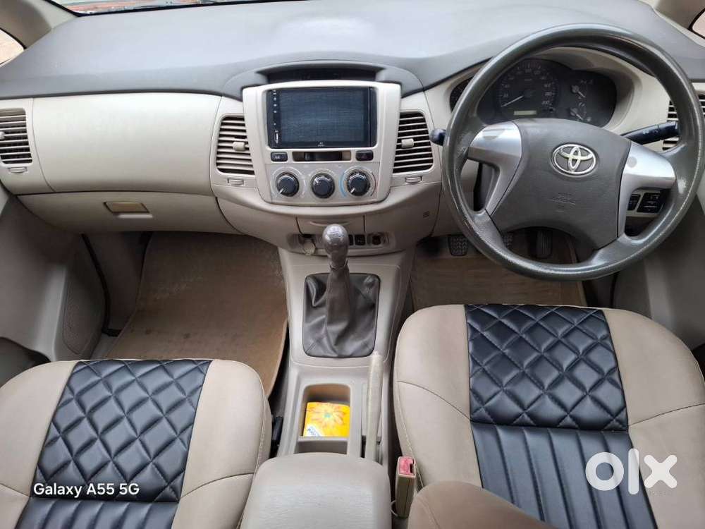 Toyota Innova 2.5 G (diesel) 8 Seater, 2014, Diesel